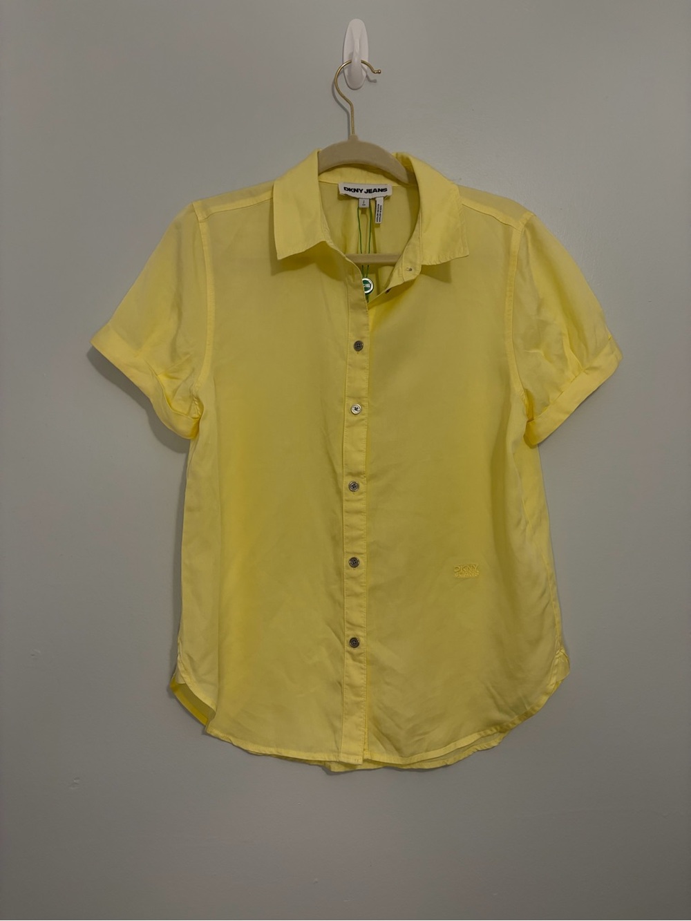 DKNY Jeans Pale Yellow Short Sleeve Button-Up Shirt